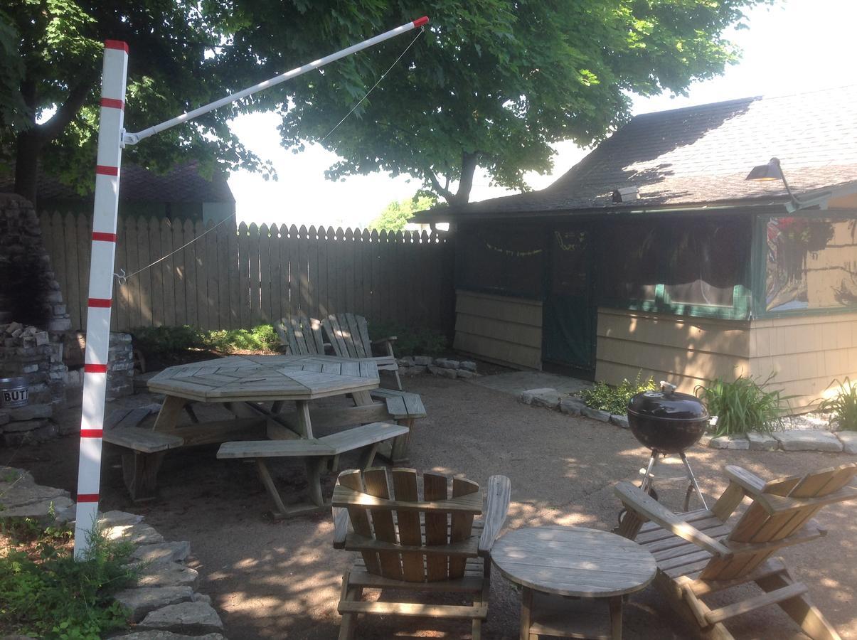 Wooden Boat Inn クレイトン エクステリア 写真